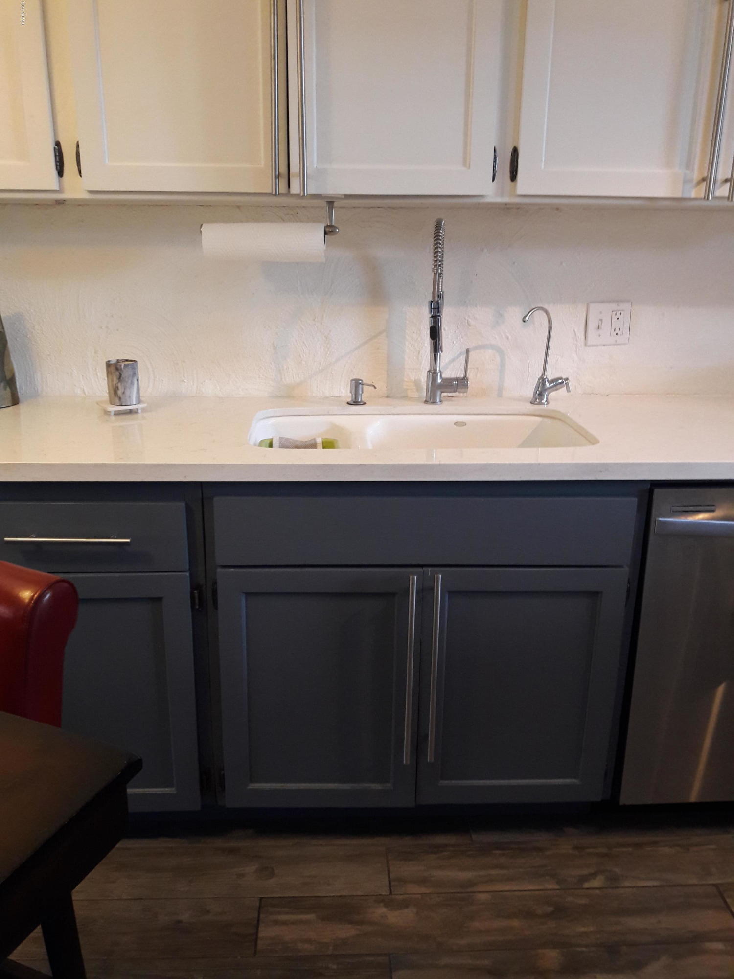 1150 East Rovey Avenue Phoenix, AZ 85014 - Photo 4 of 10 1150 e rovey kitchen