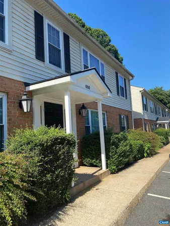 $1,625 | 835 Fountain Court, Unit B, Charlottesville, VA 22901