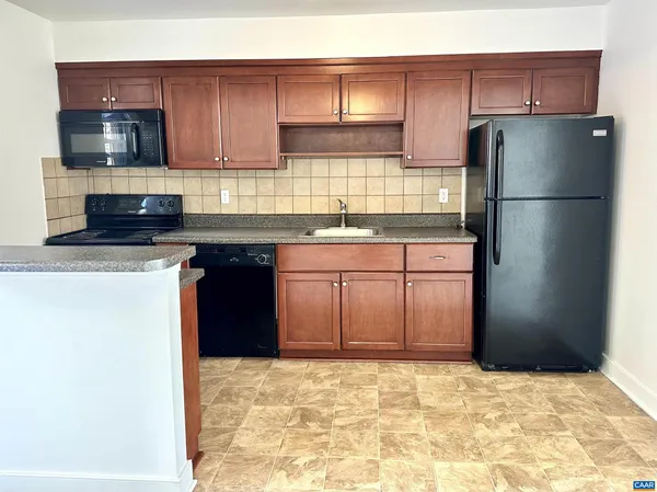 $1,625 | 835 Fountain Court, Unit B, Charlottesville, VA 22901
