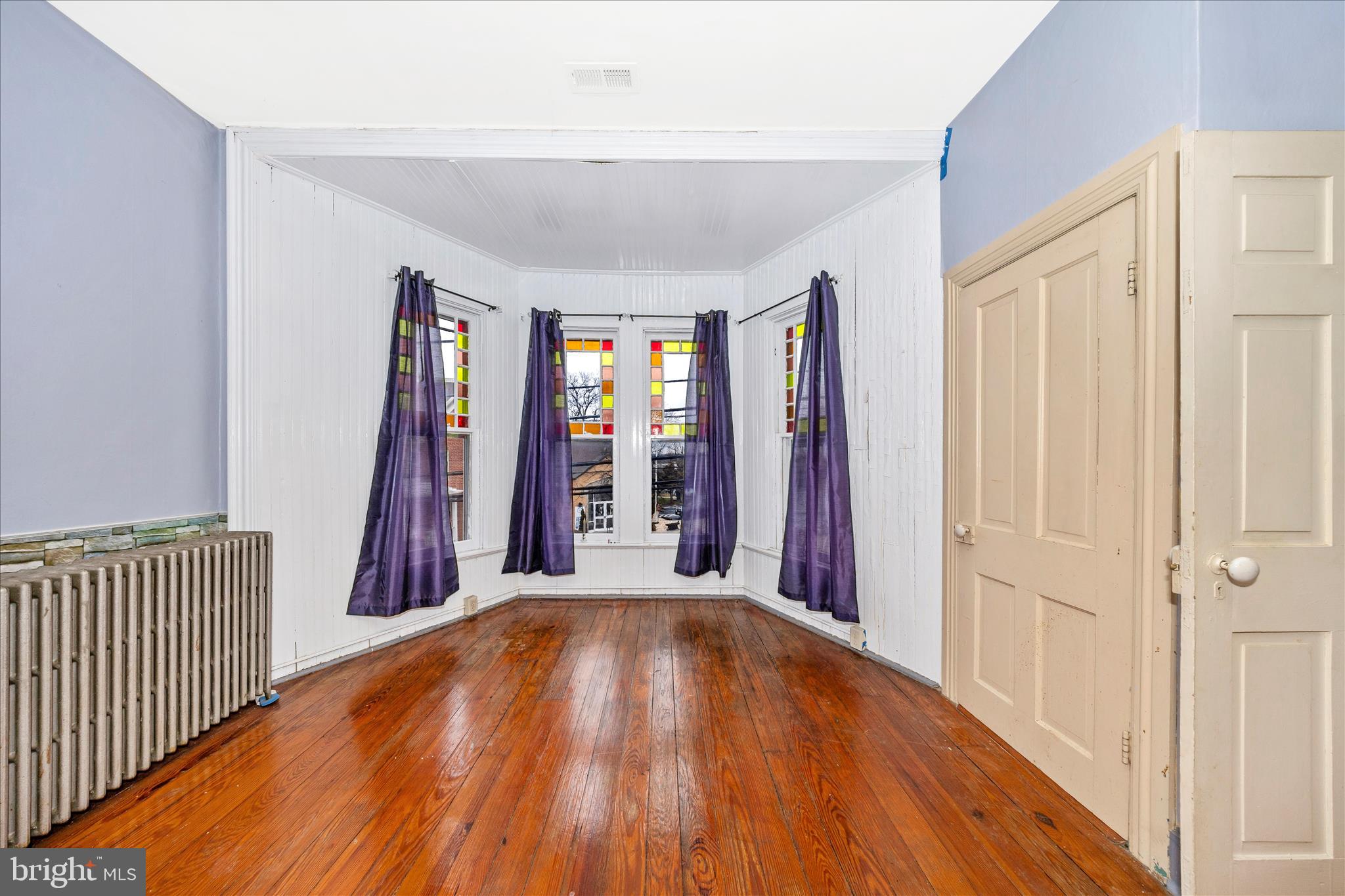 30 West Potomac Street Williamsport, MD 21795 - Photo 31 of 52 a view of a room with furniture and wooden floor