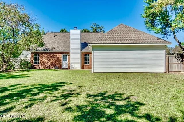 $279,500 | 301 White Oak Drive, Brandon, MS 39047
