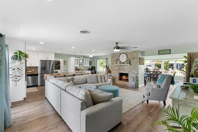 $779,900 | 1310 Southwest 57th Avenue, Plantation, FL 33317