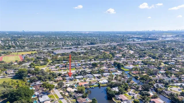 $779,900 | 1310 Southwest 57th Avenue, Plantation, FL 33317