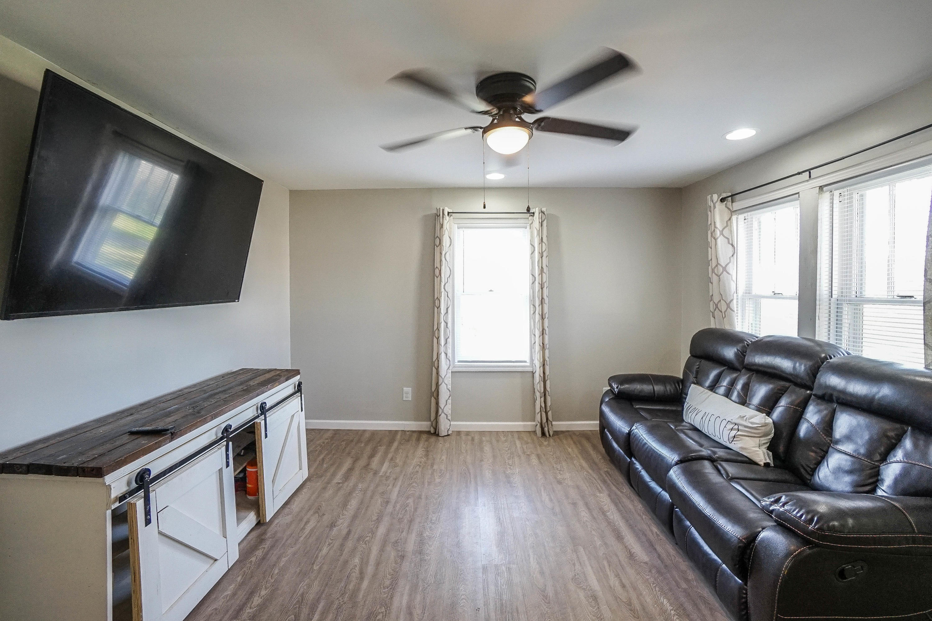 838 Sinking Springs Road Clinton, TN 37716 - Photo 23 of 40 26