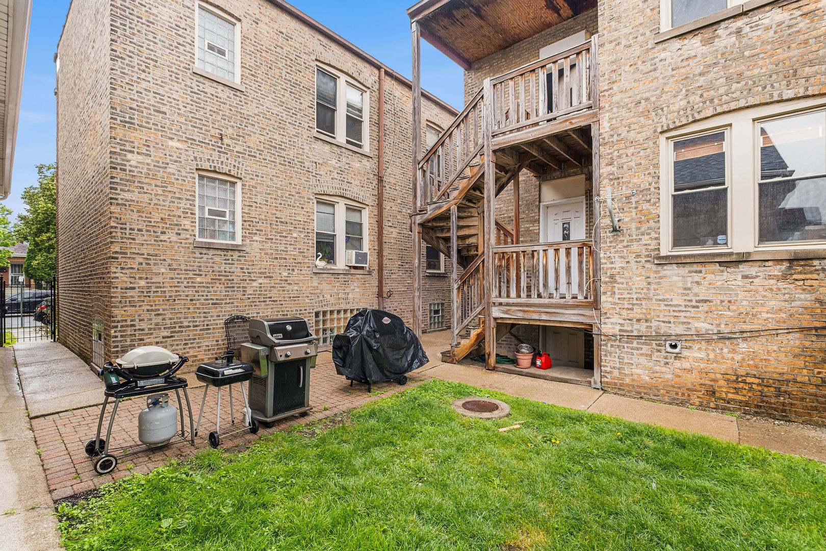 4357 West George Street, Unit 1 Chicago, IL 60641 - Photo 17 of 19