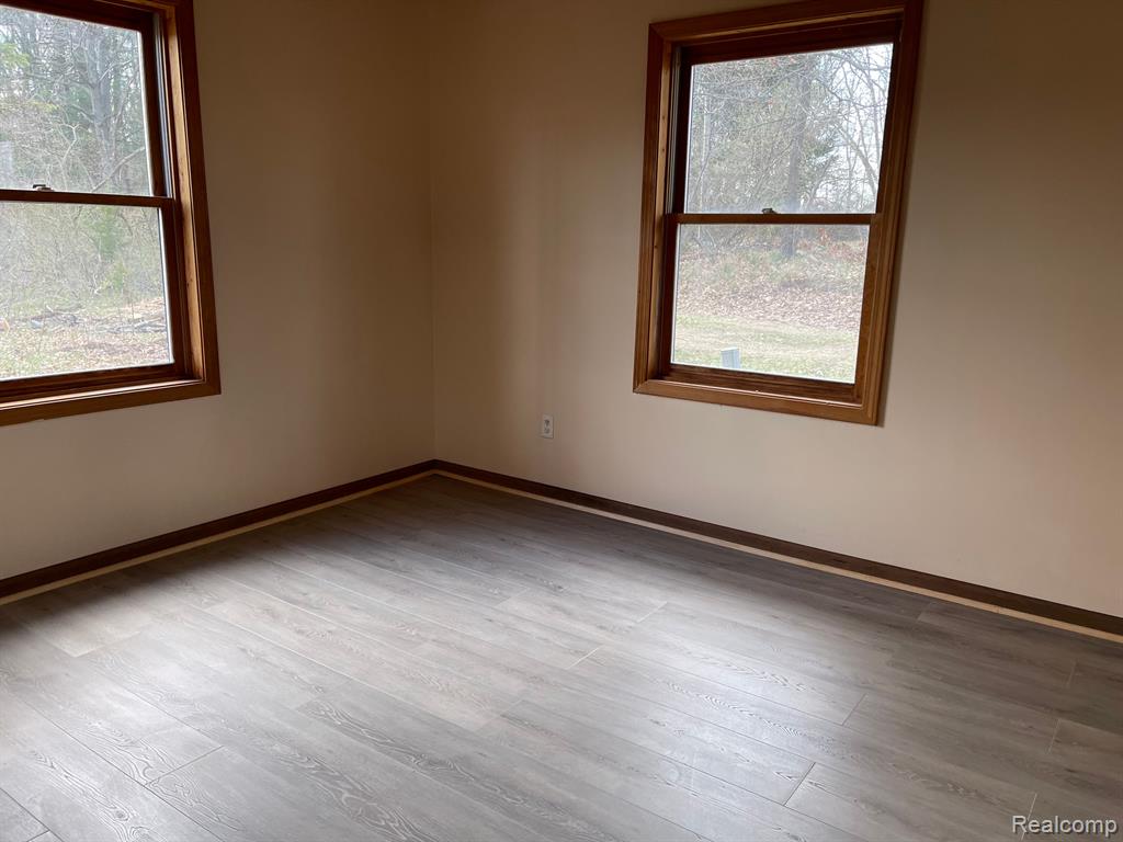 11209 White Lake Road Fenton, MI 48430 - Photo 8 of 30 Gallery Image 8