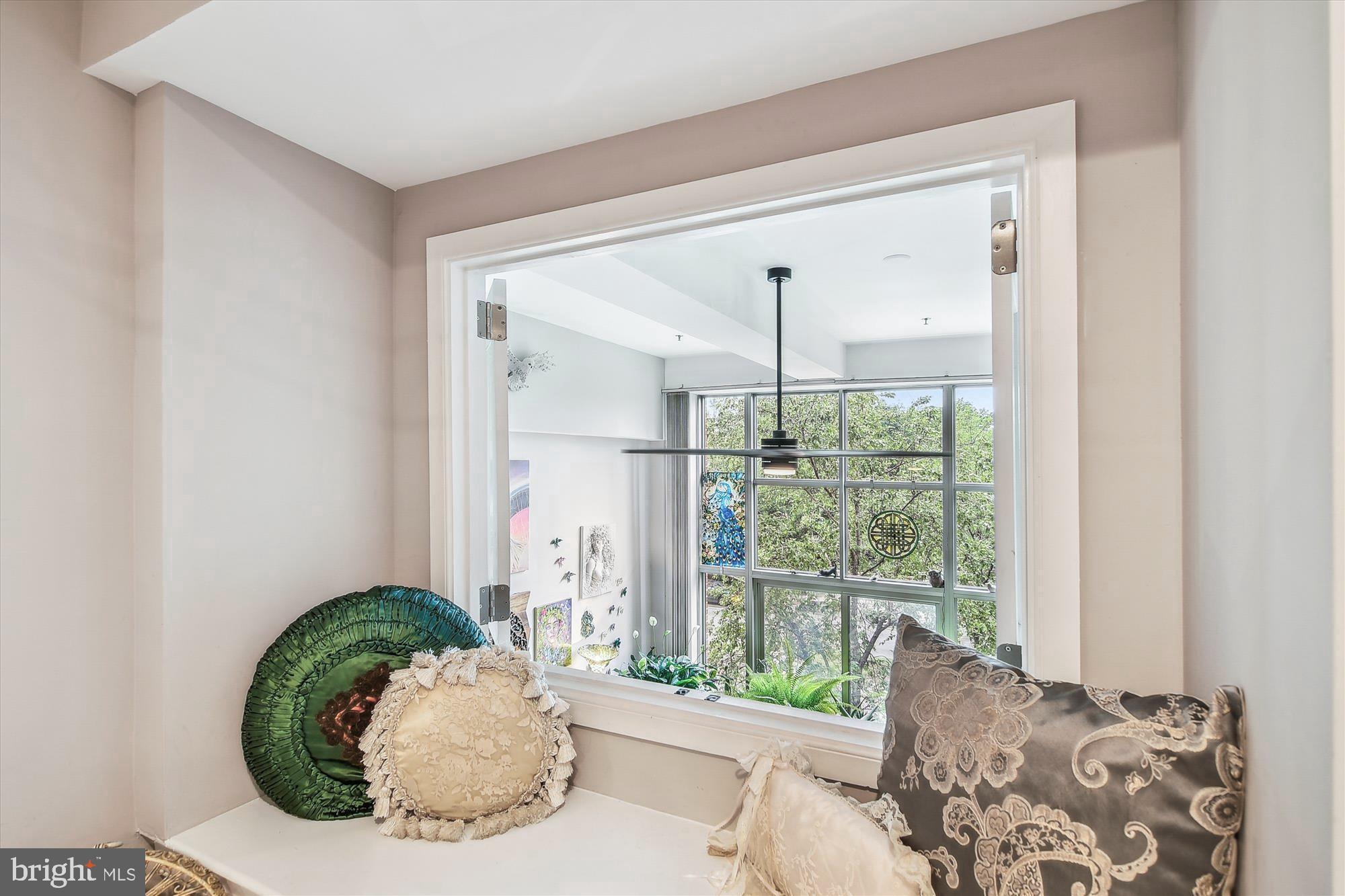 2901 Boston Street, Unit 206 Baltimore, MD 21224 - Photo 27 of 65 Upper Level Primary Bedroom