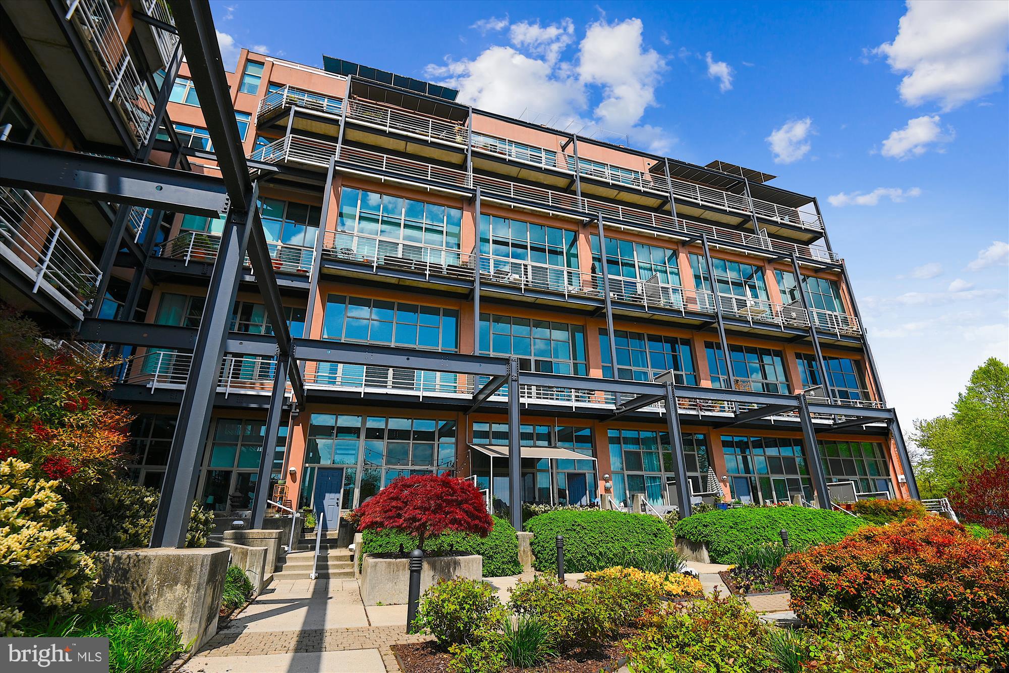 2901 Boston Street, Unit 206 Baltimore, MD 21224 - Photo 5 of 63 front view of a building