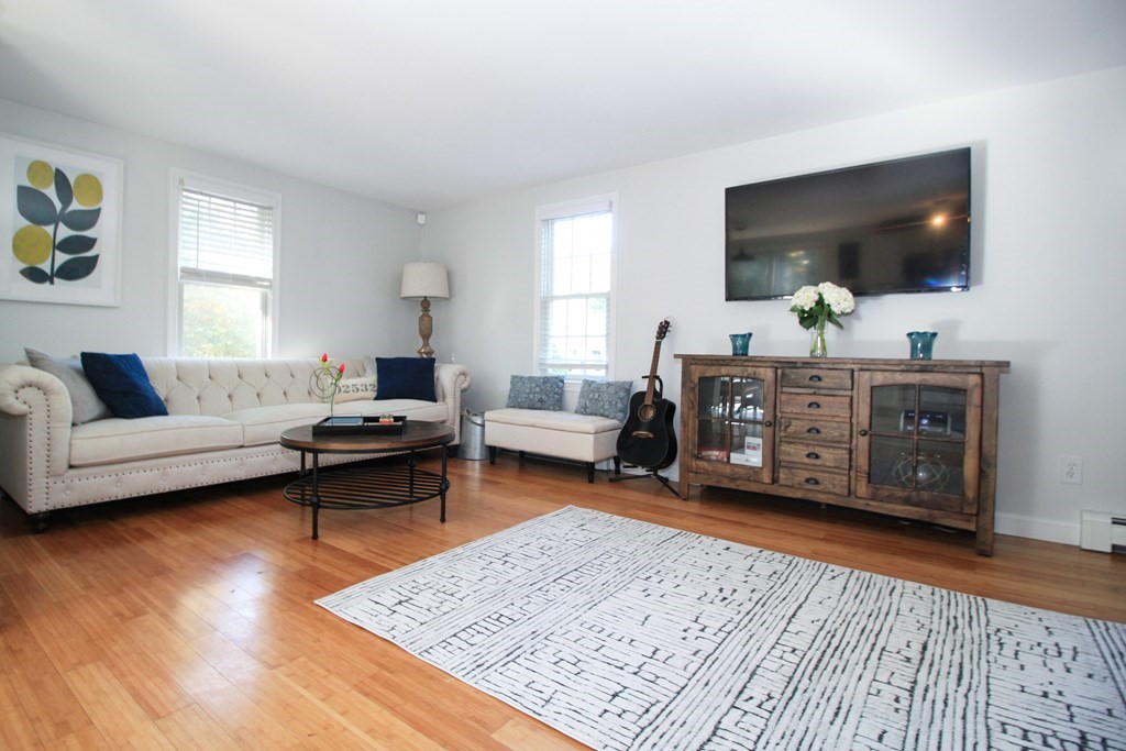 29 Heather Hill Road Bourne, MA 02532 - Photo 3 of 22