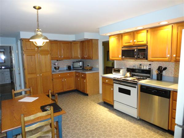 47 Old City Road Townsend, MA 01474 - Photo 4 of 14