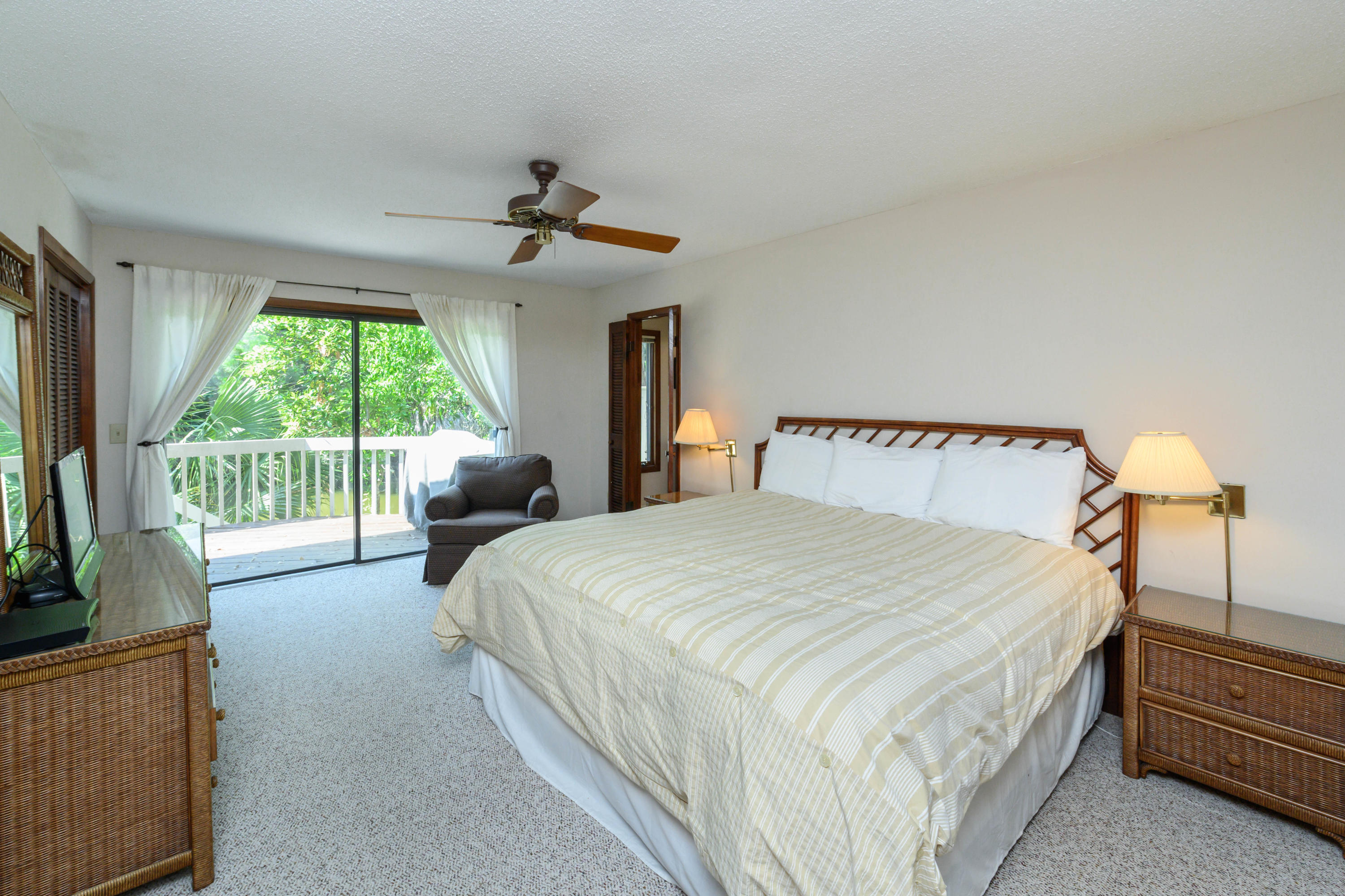408 Amaranth Road Kiawah Island, SC 29455 - Photo 28 of 29 408 Amaranth_Low Res-33