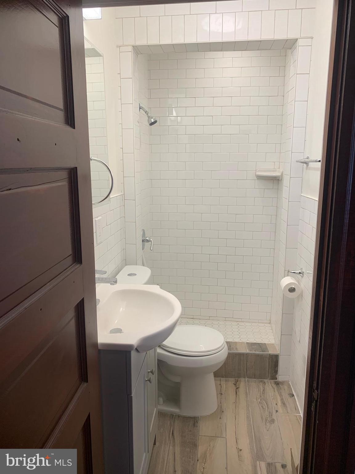 4312 Colborne Road Baltimore, MD 21229 - Photo 3 of 11
