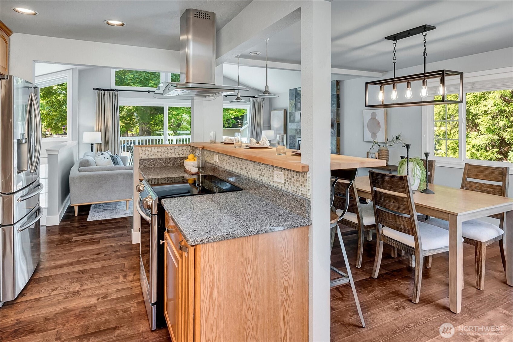 11918 Northeast 159th Street Bothell, WA 98011 - Photo 17 of 39