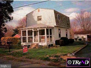 1025 Crystle Road Aston, PA 19014 - Photo 1 of 1