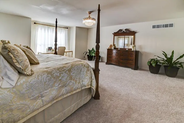 $835,000 | 517 Buss Road, Cottage Grove, WI 53527