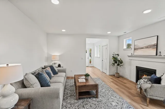 $404,990 | 416 North Viewmont Road, Unit 3/2 CANYON, Greenacres, WA 99016