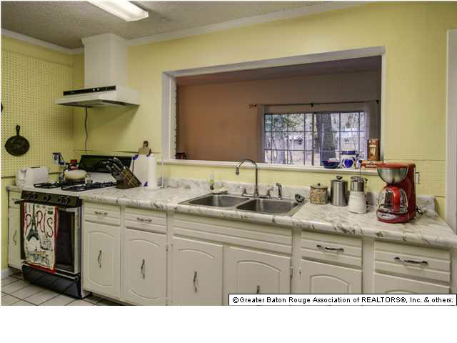 11258 Savoy Road St. Amant, LA 70774 - Photo 13 of 31 Gallery Image 13
