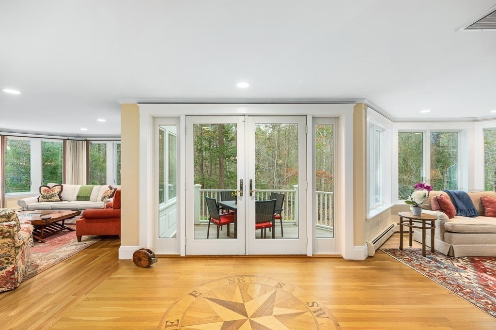 17 Loading Place Road Manchester, MA 01944 - Photo 14 of 40