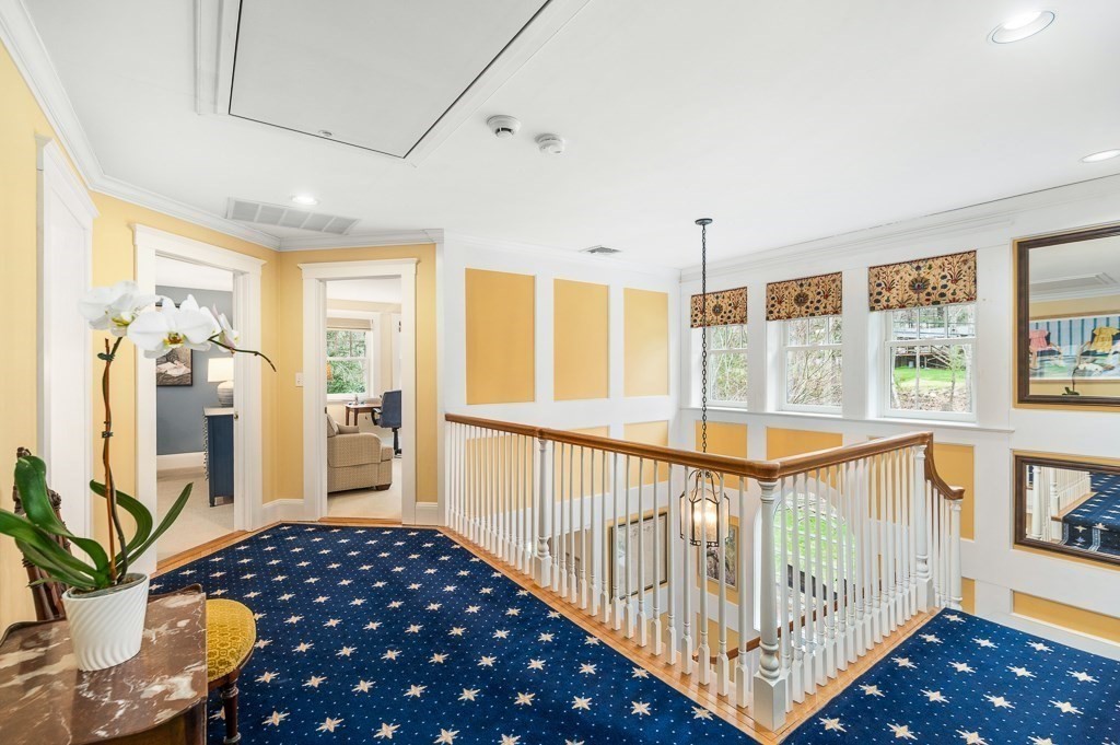 17 Loading Place Road Manchester, MA 01944 - Photo 22 of 40