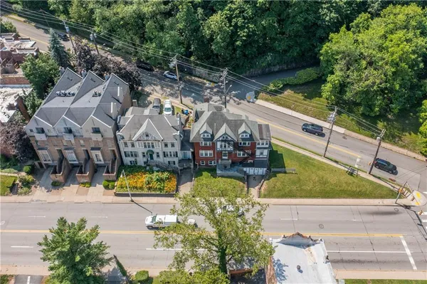 $1,800 | 5211 Wilkins Avenue, Unit 1, Pittsburgh, PA 15232