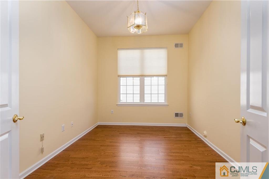 36 Tamarack Road Monroe Township, NJ 08831 - Photo 5 of 23 Gallery Image 5