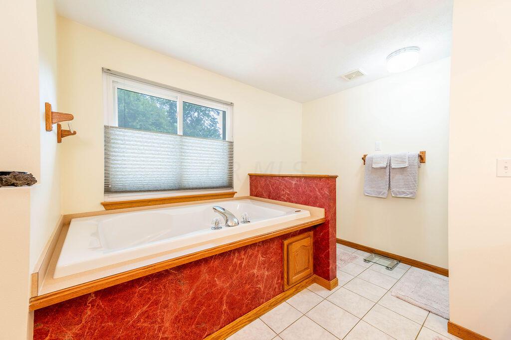 2539 Rengert Road Waldo, OH 43356 - Photo 44 of 56 Primary Bathroom