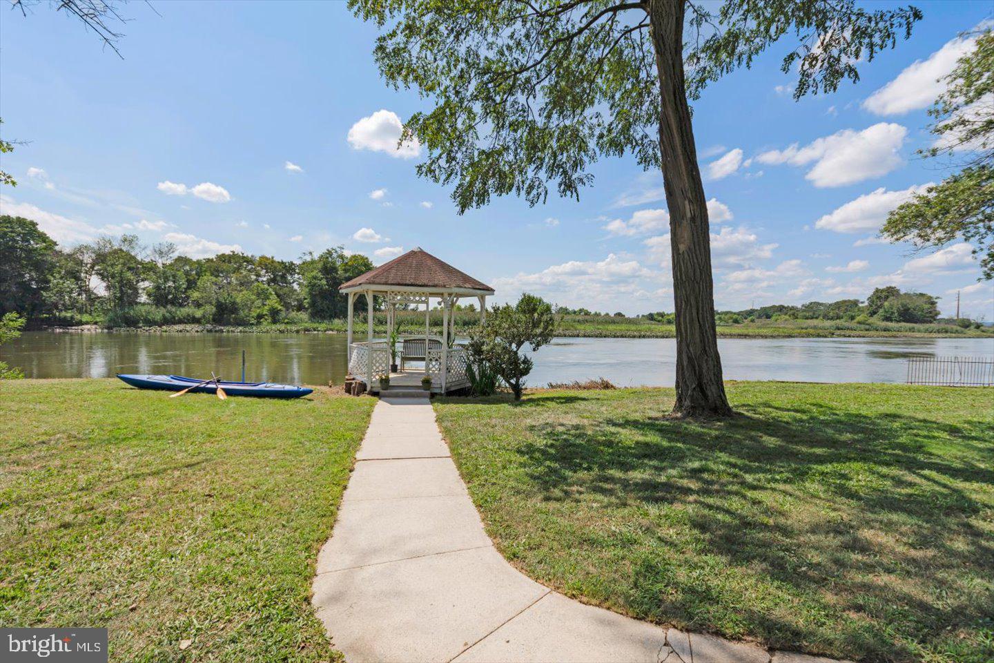 96 Ferry Road Bridgeport, NJ 08014 - Photo 4 of 117 Gallery Image 4