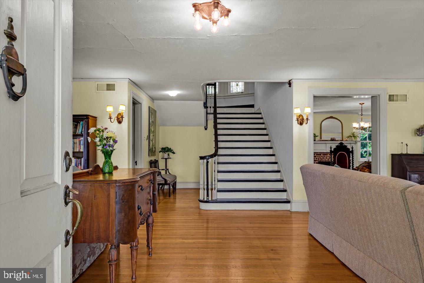 96 Ferry Road Bridgeport, NJ 08014 - Photo 9 of 117 Gallery Image 9