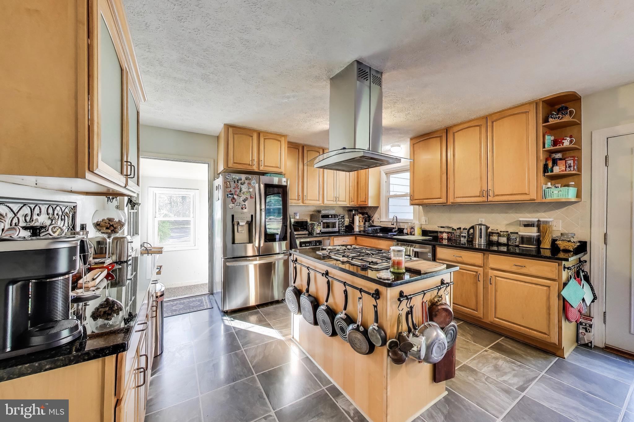 7726 Seven Locks Road Bethesda, MD 20817 - Photo 7 of 35