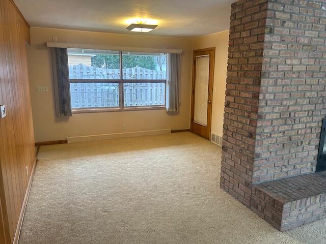601 Kentucky Street Racine, WI 53405 - Photo 4 of 14 Dining Room