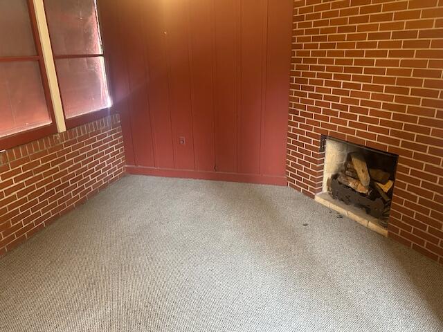 601 Kentucky Street Racine, WI 53405 - Photo 10 of 14 Enclosed Porch