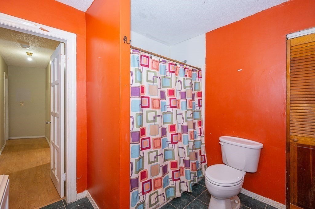 7 Alameda Road Worcester, MA 01604 - Photo 8 of 14 Gallery Image 8