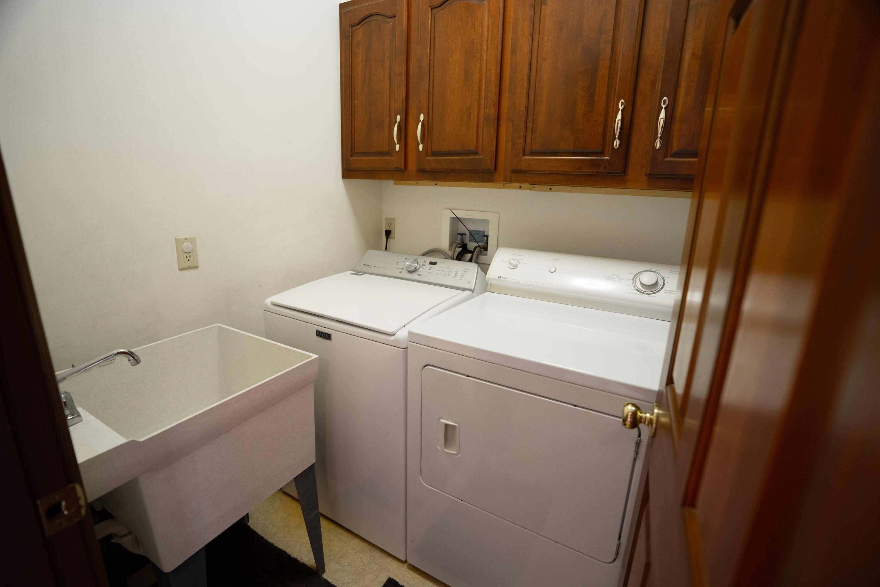 2442 Greystone Lane Springfield, OH 45503 - Photo 22 of 62