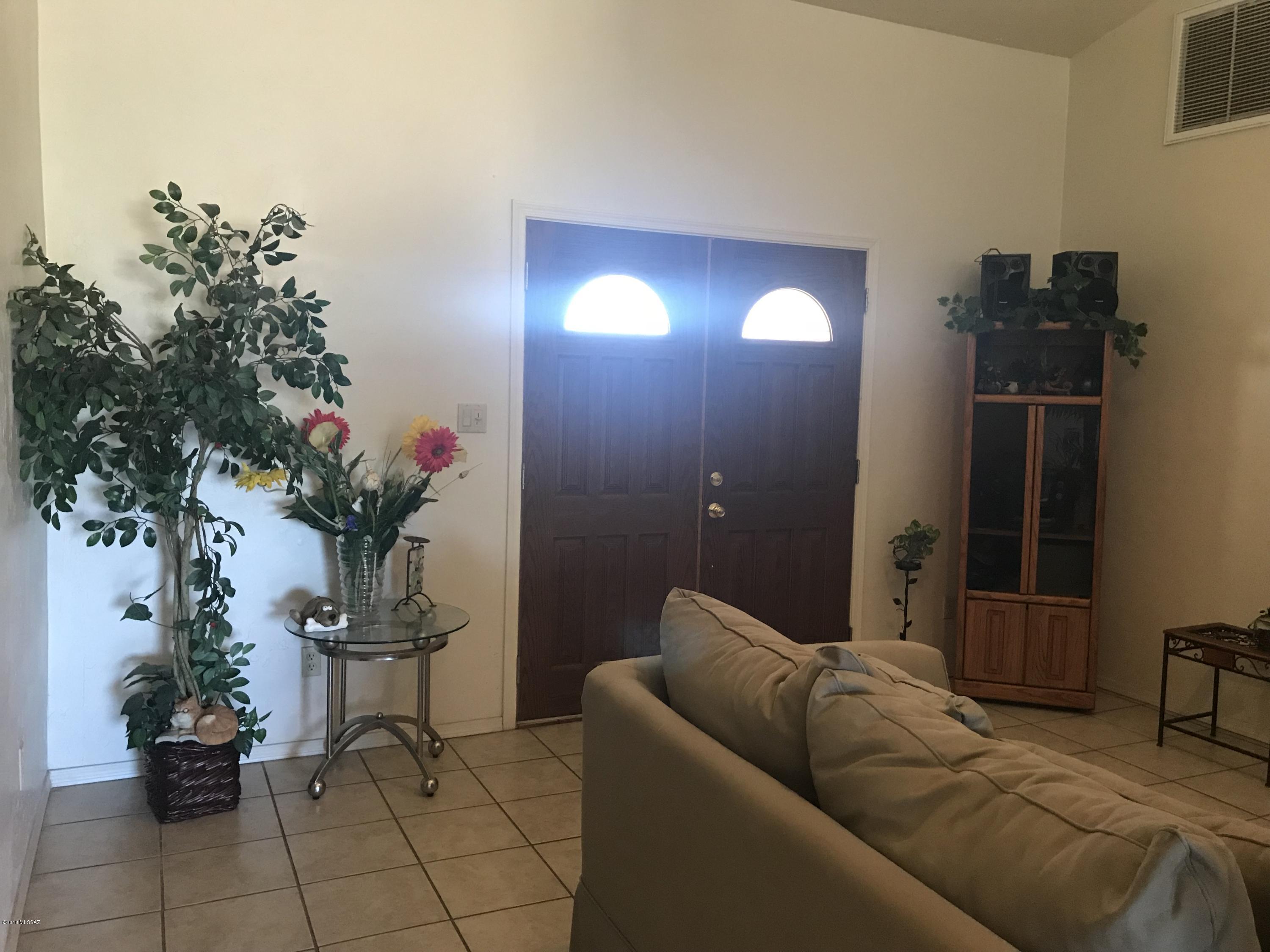 1004 Paseo Lobo Rio Rico, AZ 85648 - Photo 4 of 18
