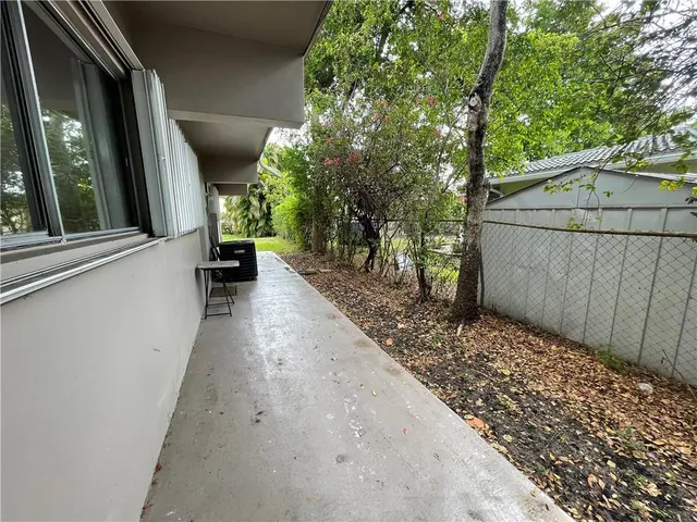 $1,450 | 344 Southeast 11th Avenue, Unit 6, Pompano Beach, FL 33060