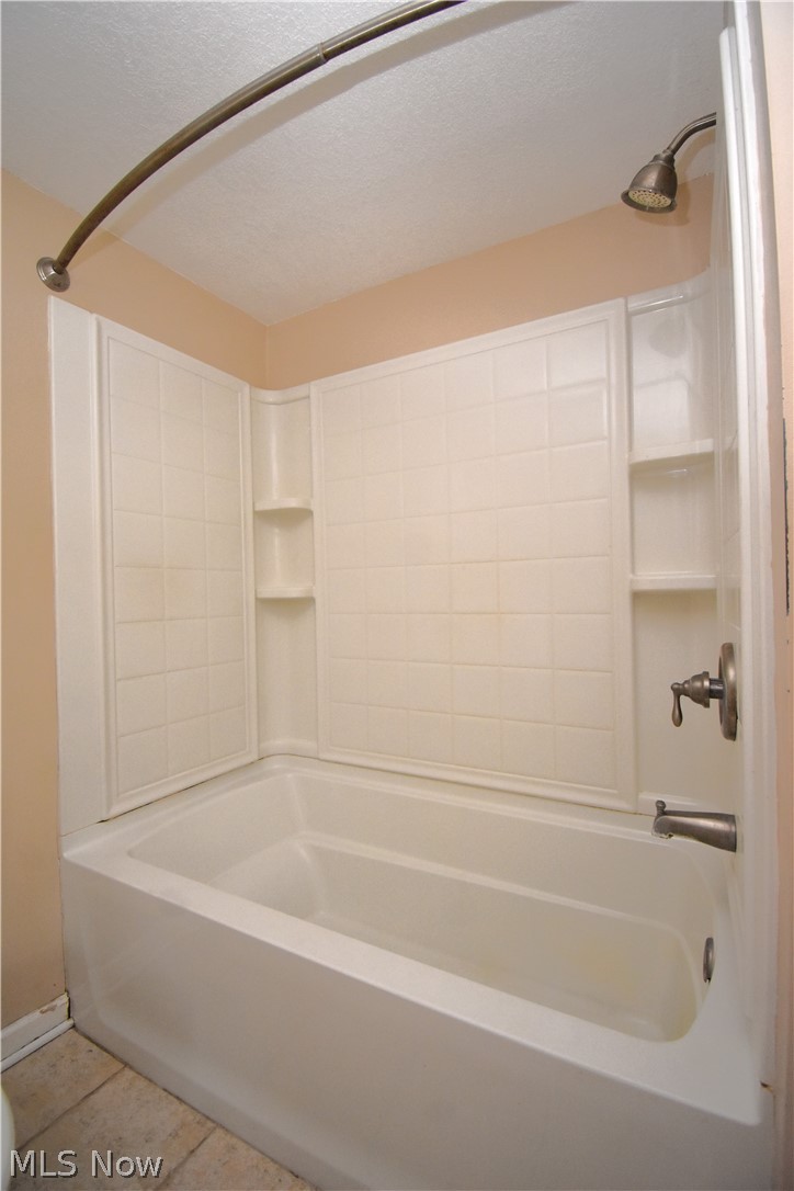 435 Simler Street Hubbard, OH 44425 - Photo 18 of 34