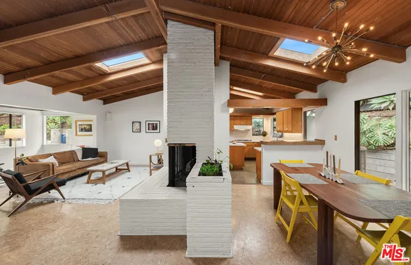 $10,000 | 3858 Roble Vista Drive, Los Angeles, CA 90027