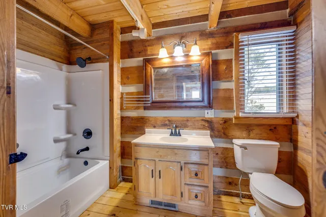 $1,650 | 2390 West Allens Bridge Road, Unit 5, Greeneville, TN 37743