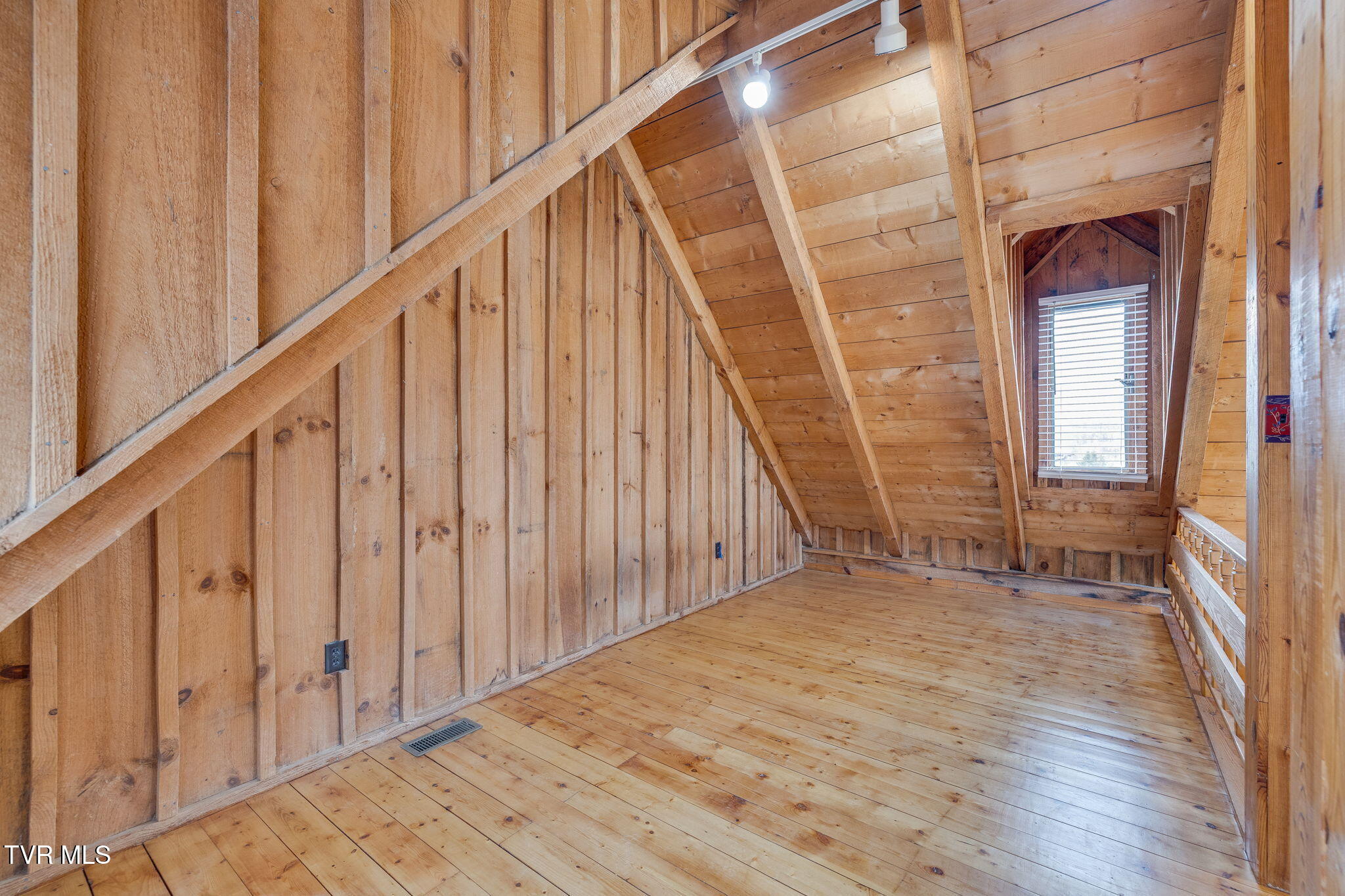 2390 West Allens Bridge Road, Unit 5 Greeneville, TN 37743 - Photo 20 of 26 020