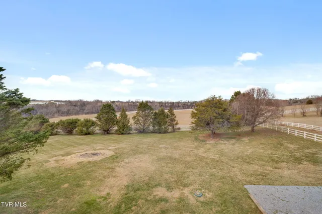 $1,650 | 2390 West Allens Bridge Road, Unit 5, Greeneville, TN 37743