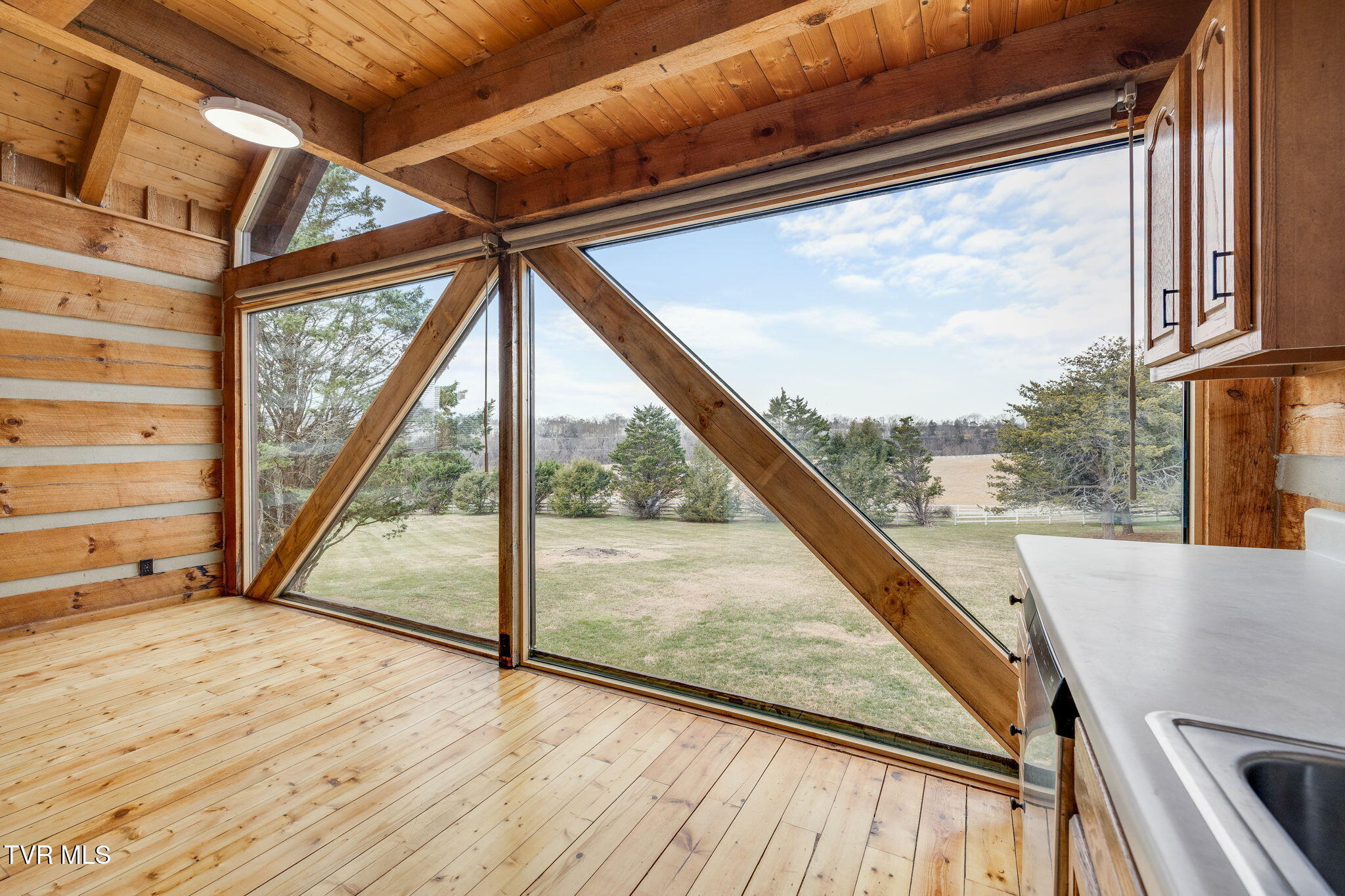 2390 West Allens Bridge Road, Unit 5 Greeneville, TN 37743 - Photo 10 of 26 009 (2)