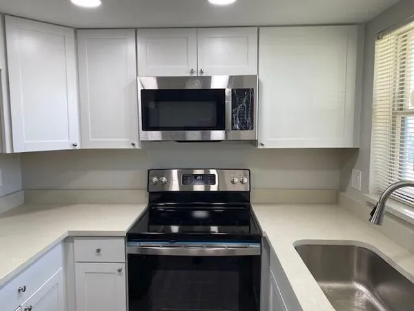 $1,800 | 2755 West Atlantic Avenue, Unit A 101, Delray Beach, FL 33445