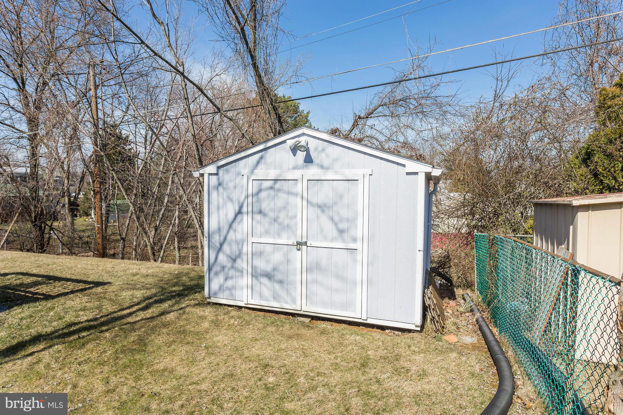 7114 Chamberlain Road Baltimore, MD 21244 - Photo 19 of 20 Exterior (Rear)