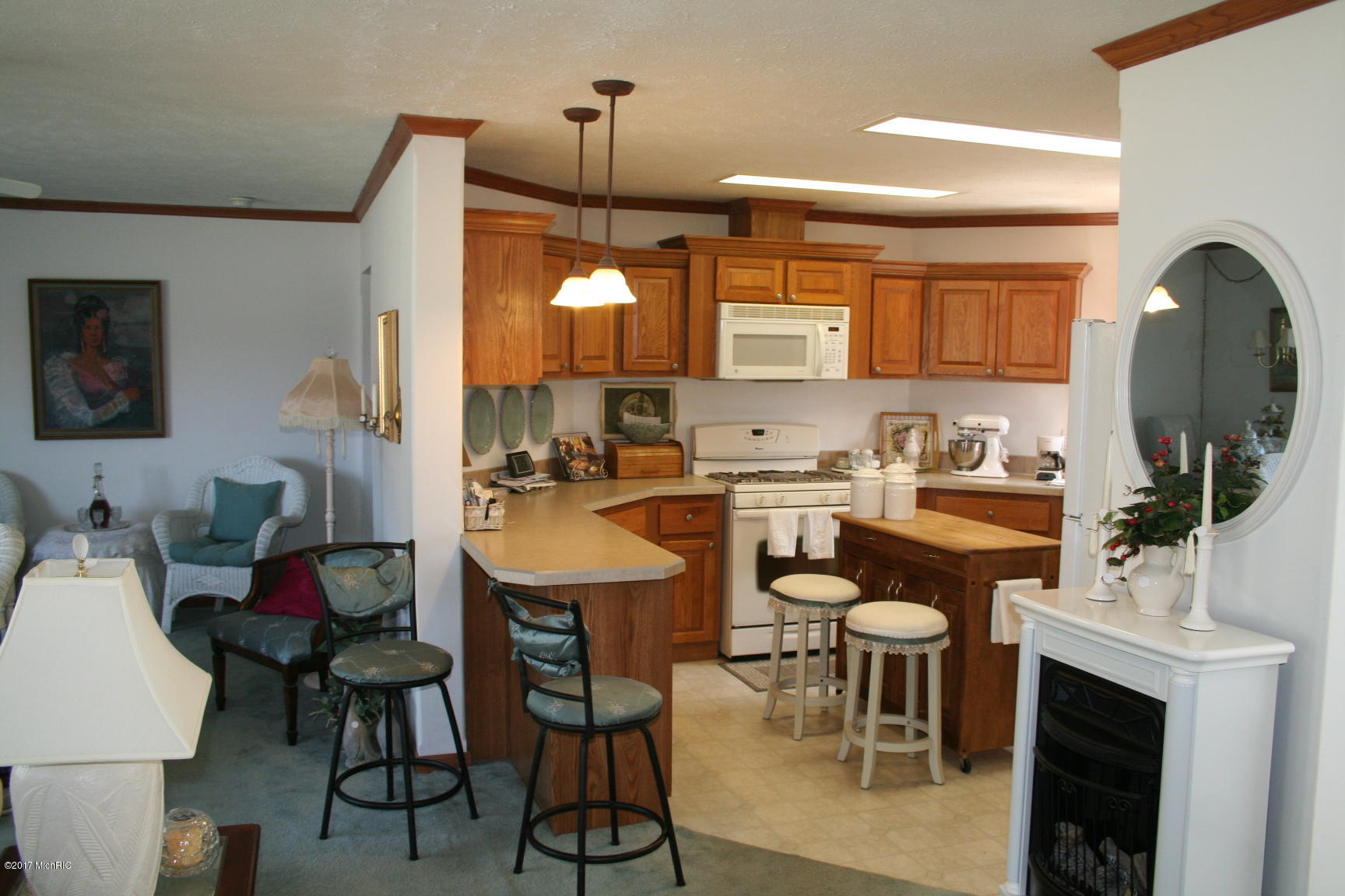 1796 Territorial Road Benton Harbor, MI 49022 - Photo 13 of 36 IMG_8689