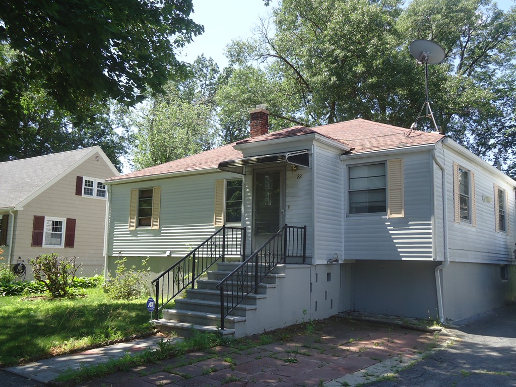 22 Knowles Road Worcester, MA 01602 - Photo 1 of 5 Gallery Image 1