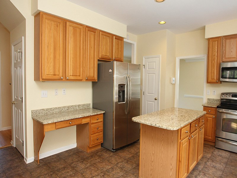 2305 Kendricks Court Raleigh, NC 27613 - Photo 6 of 23 Kitchen
