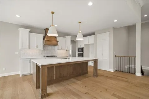 $706,900 | 25030 West 141st Street, Olathe, KS 66061