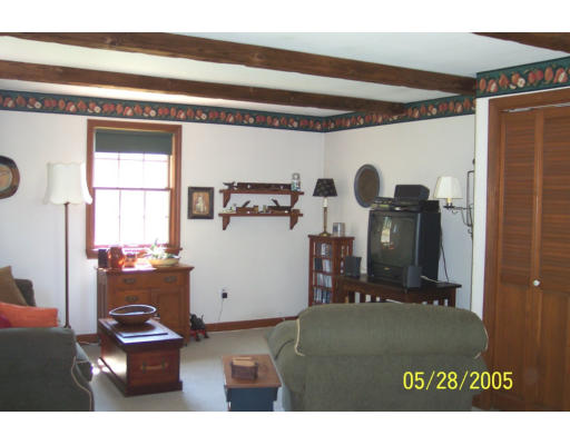 11 McPhee Road Framingham, MA 01701 - Photo 5 of 15 Gallery Image 5