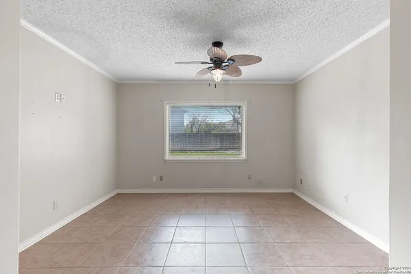 $1,895 | 6414 Maverick Oak Drive, San Antonio, TX 78240