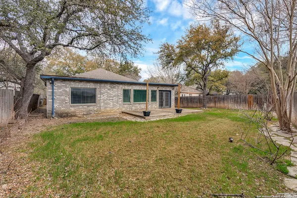 $1,895 | 6414 Maverick Oak Drive, San Antonio, TX 78240